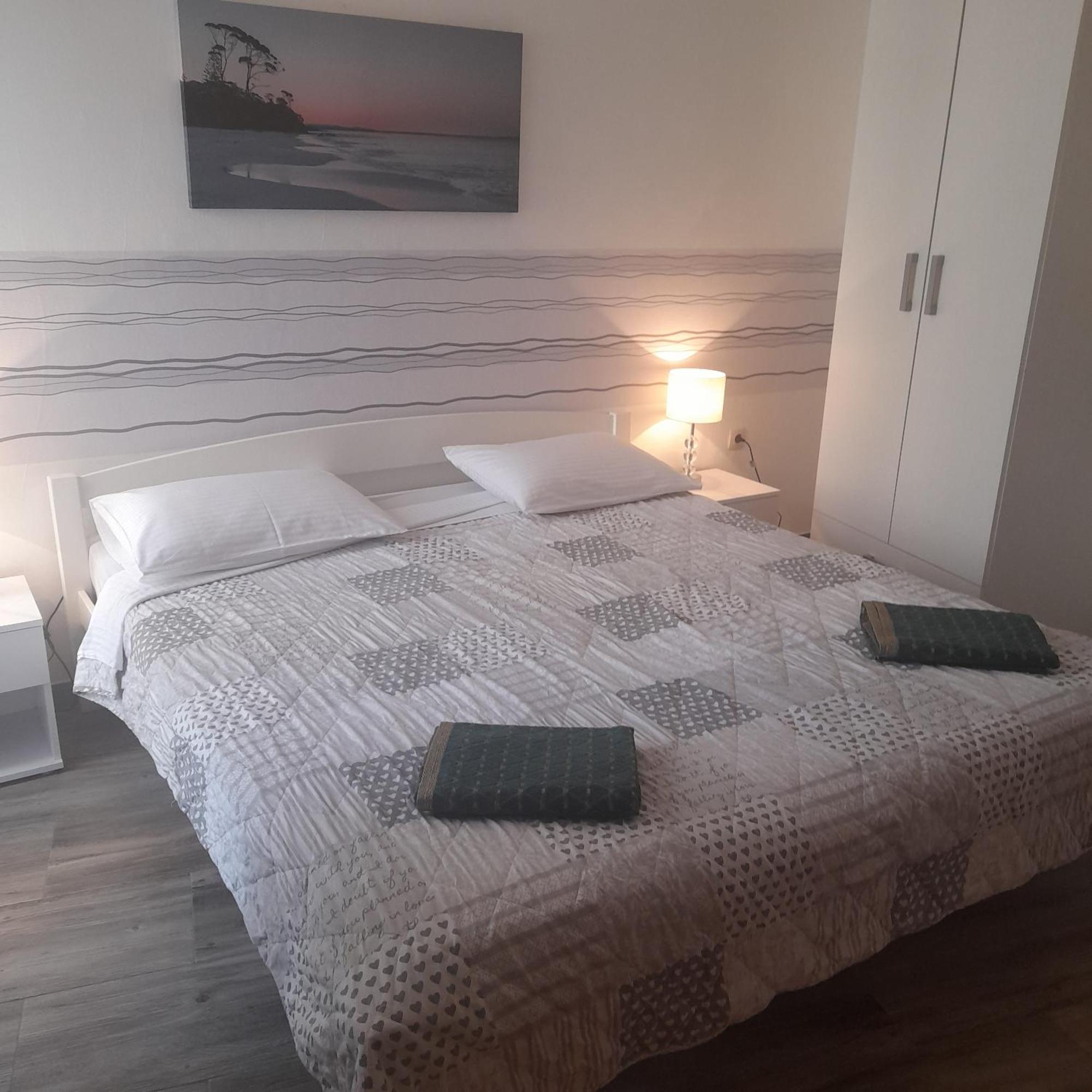 Beach Pearl 1 Jesenice  Exterior foto